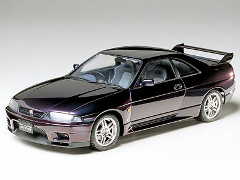 Tamiya: Nissan Skyline GT-R V-SPEC 1/24