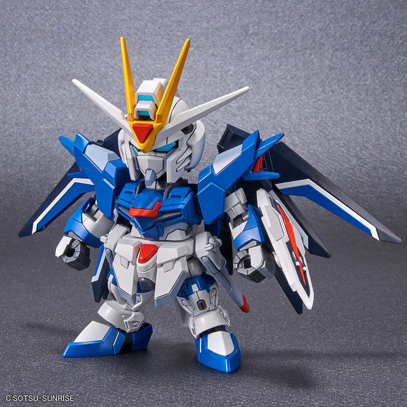 Gundam BB/SD: EX-Standard Rising Freedom Gundam